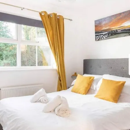 Beautiful Large Property, Sleeps 9 Walking Distance To The Sea , Beaches And Restaurants Fantastic Interior Lyme Regis Exterior photo