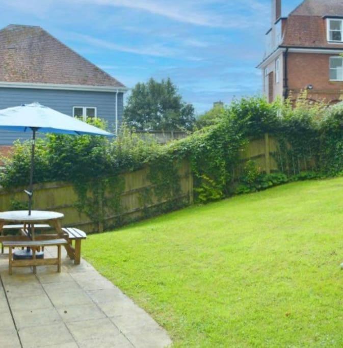 Beautiful Large Property, Sleeps 9 Walking Distance To The Sea , Beaches And Restaurants Fantastic Interior Lyme Regis