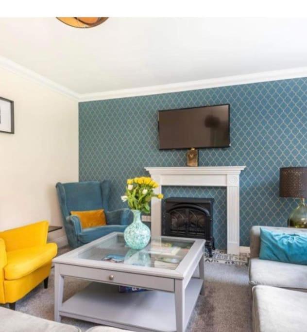 Beautiful Large Property, Sleeps 9 Walking Distance To The Sea , Beaches And Restaurants Fantastic Interior * Lyme Regis