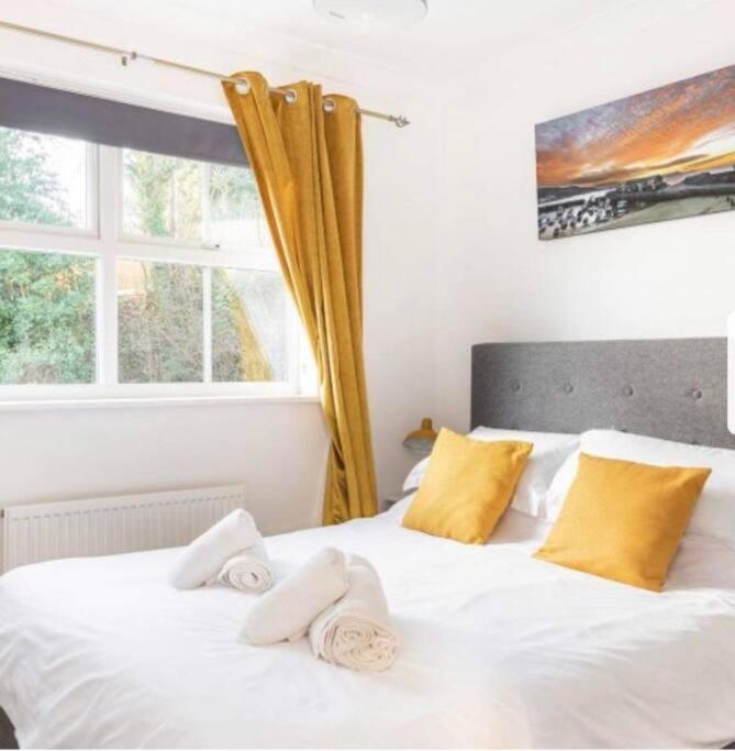Holiday home Beautiful Large Property, Sleeps 9 Walking Distance To The Sea , Beaches And Restaurants Fantastic Interior
